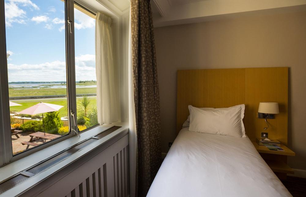 Park Inn By Radisson Shannon Airport エクステリア 写真