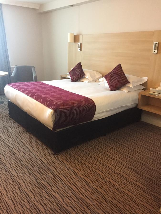Park Inn By Radisson Shannon Airport エクステリア 写真
