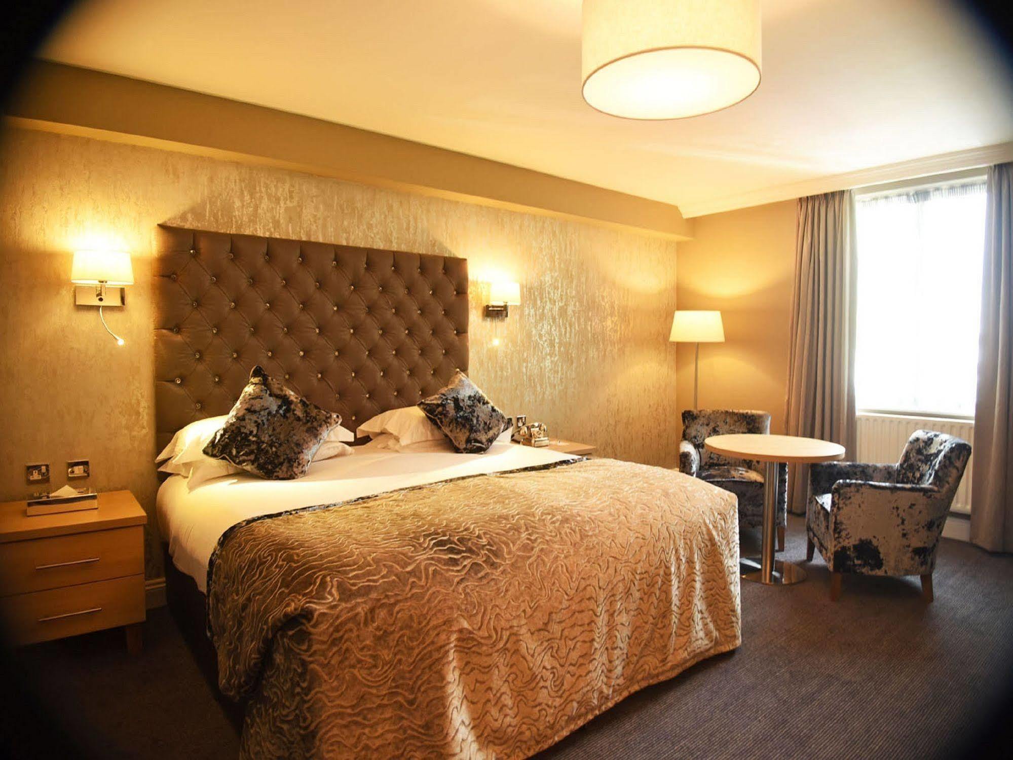 Park Inn By Radisson Shannon Airport エクステリア 写真